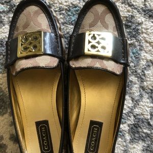 Womens flats